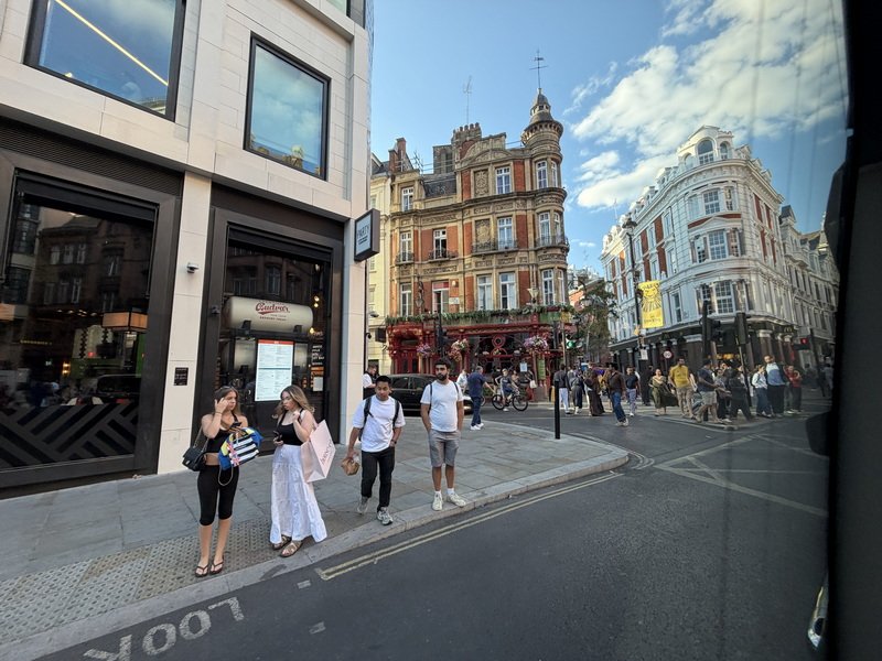 londonaimg_7701.jpg
