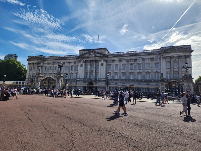 londonc20260808_162128.jpg